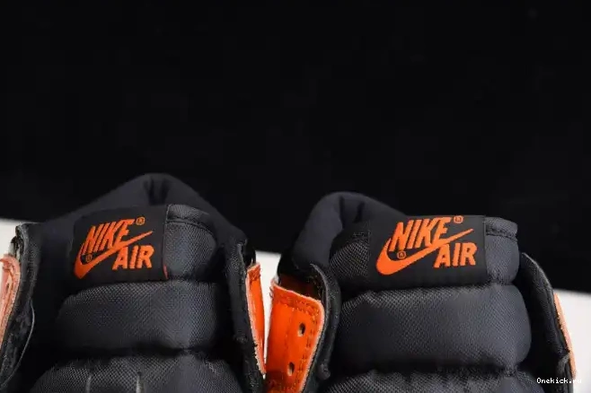 One Kick Jordan 3.0 555088-028 - High Retro Backboard Air Shattered 1 0526
